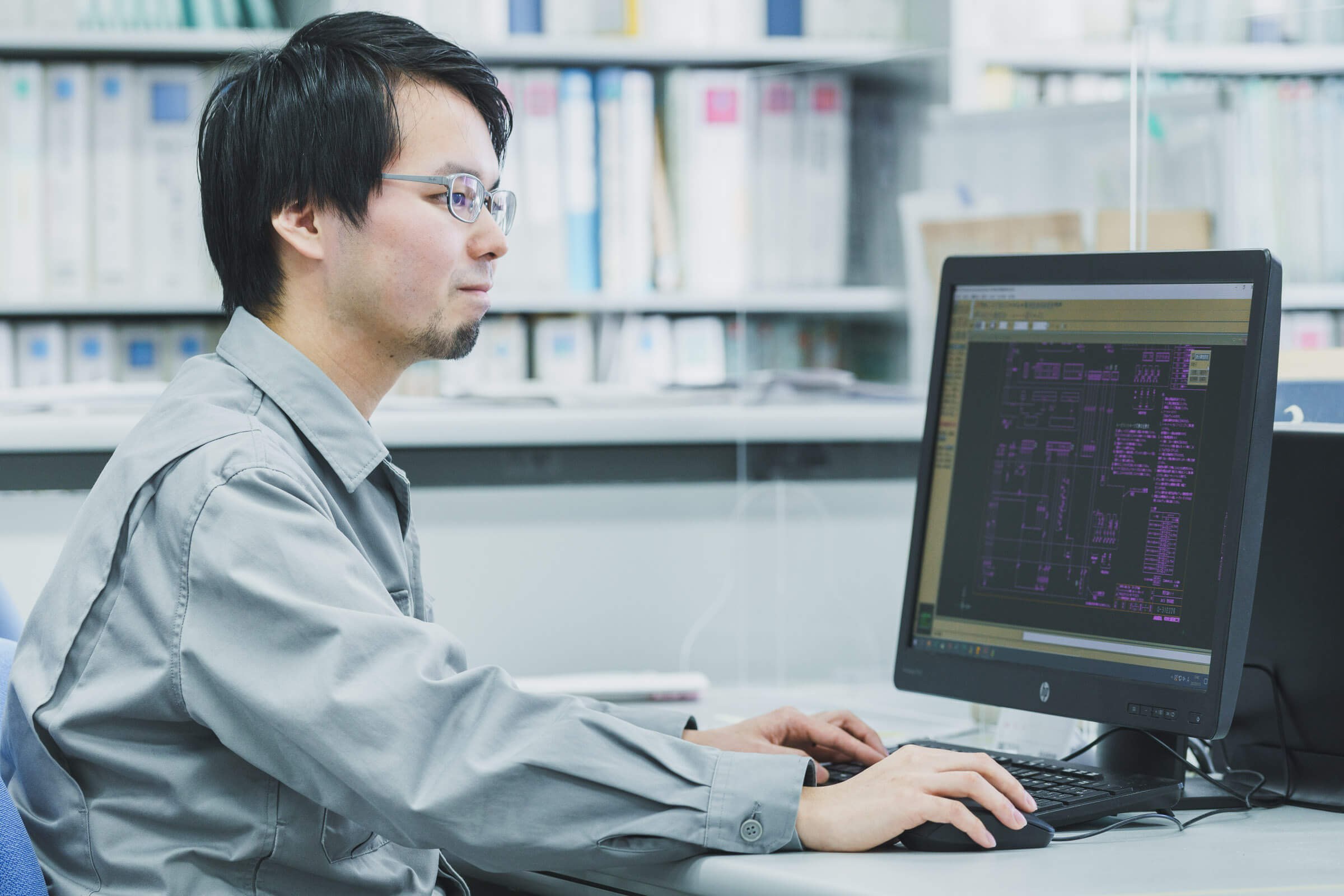 先輩の声（設計）｜ボイラー・ヒーター・熱交換器・関連機器の製造